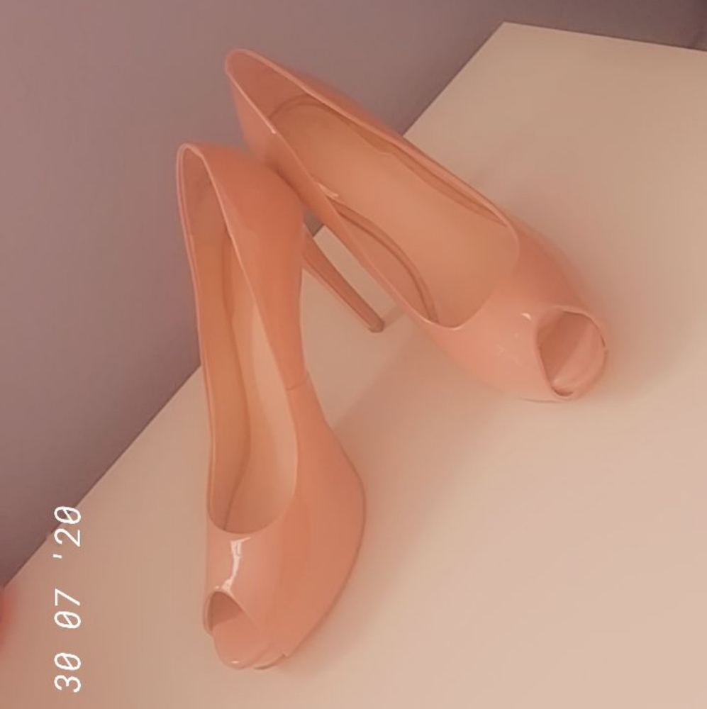 Pink/Nude Guess High Heels